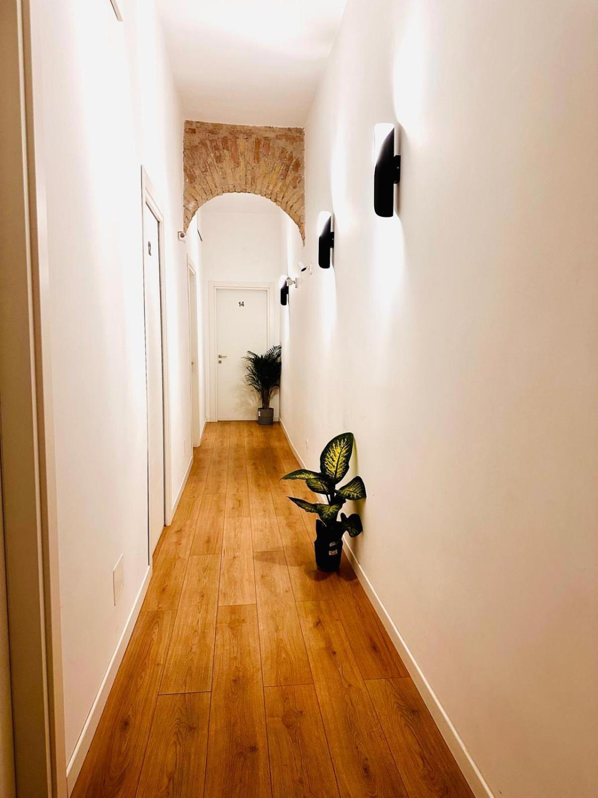Rome Holiday Guesthouse Gasthof *