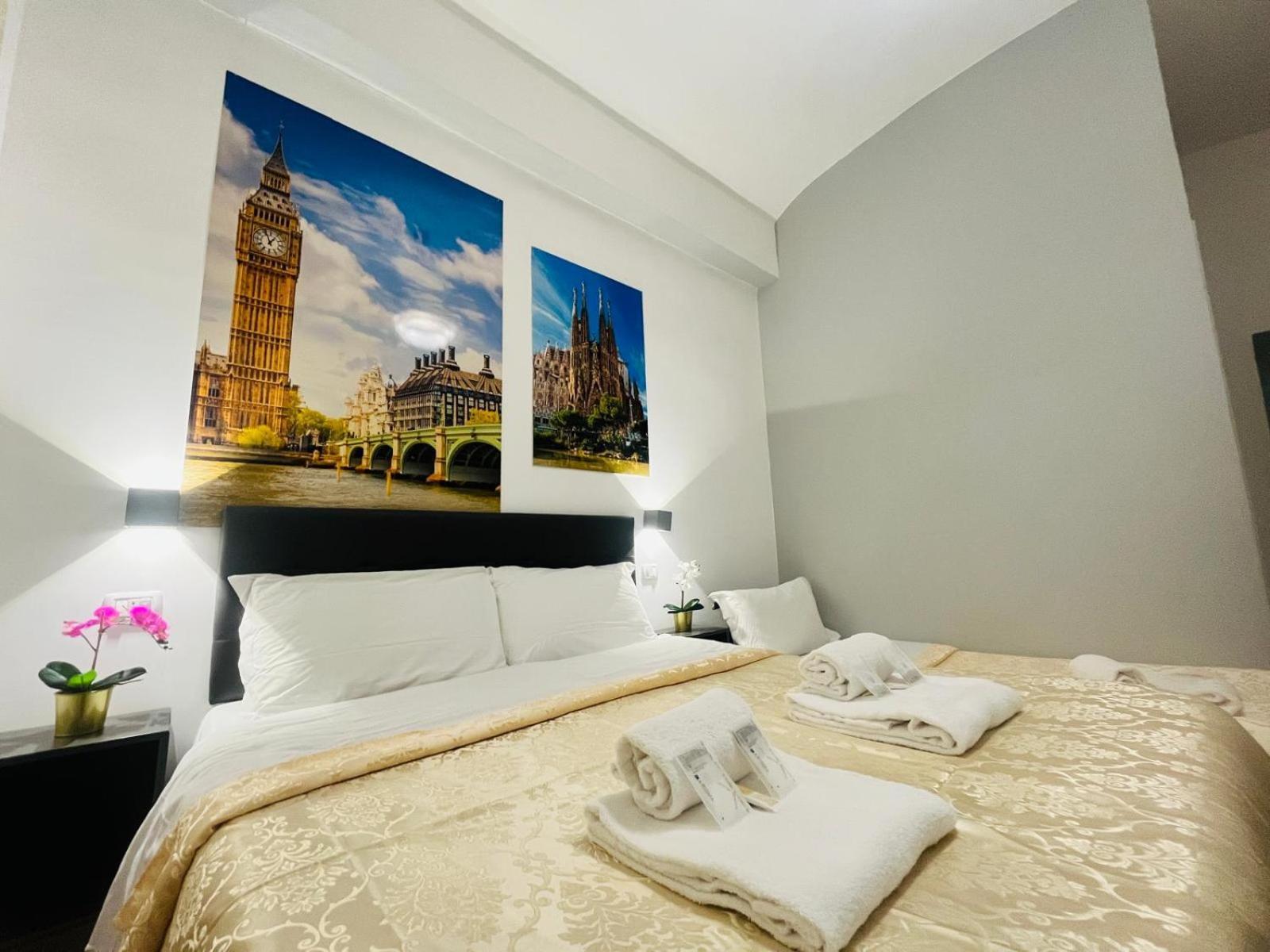 Rome Holiday Guesthouse *