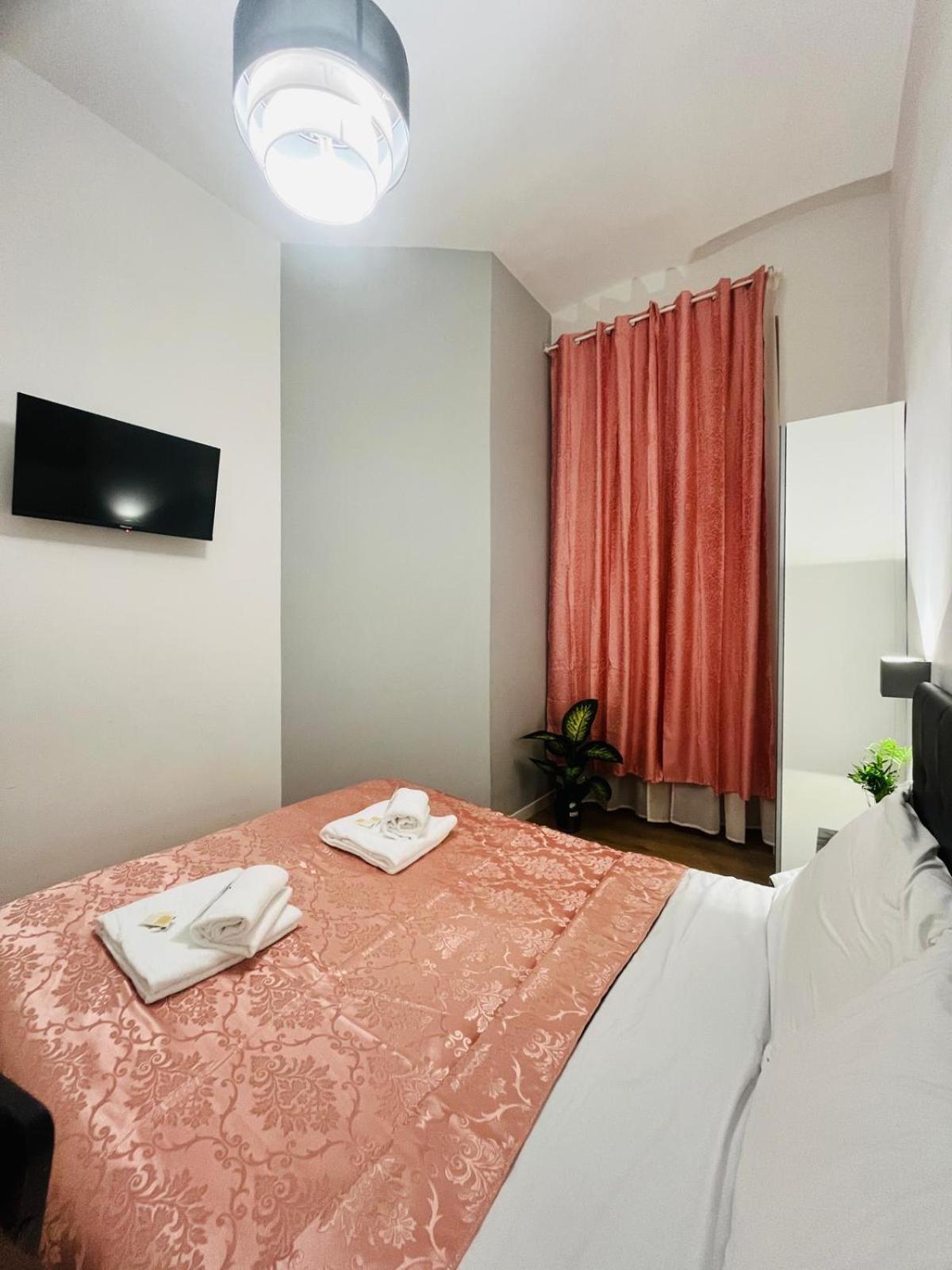 Gasthof Rome Holiday Guesthouse *