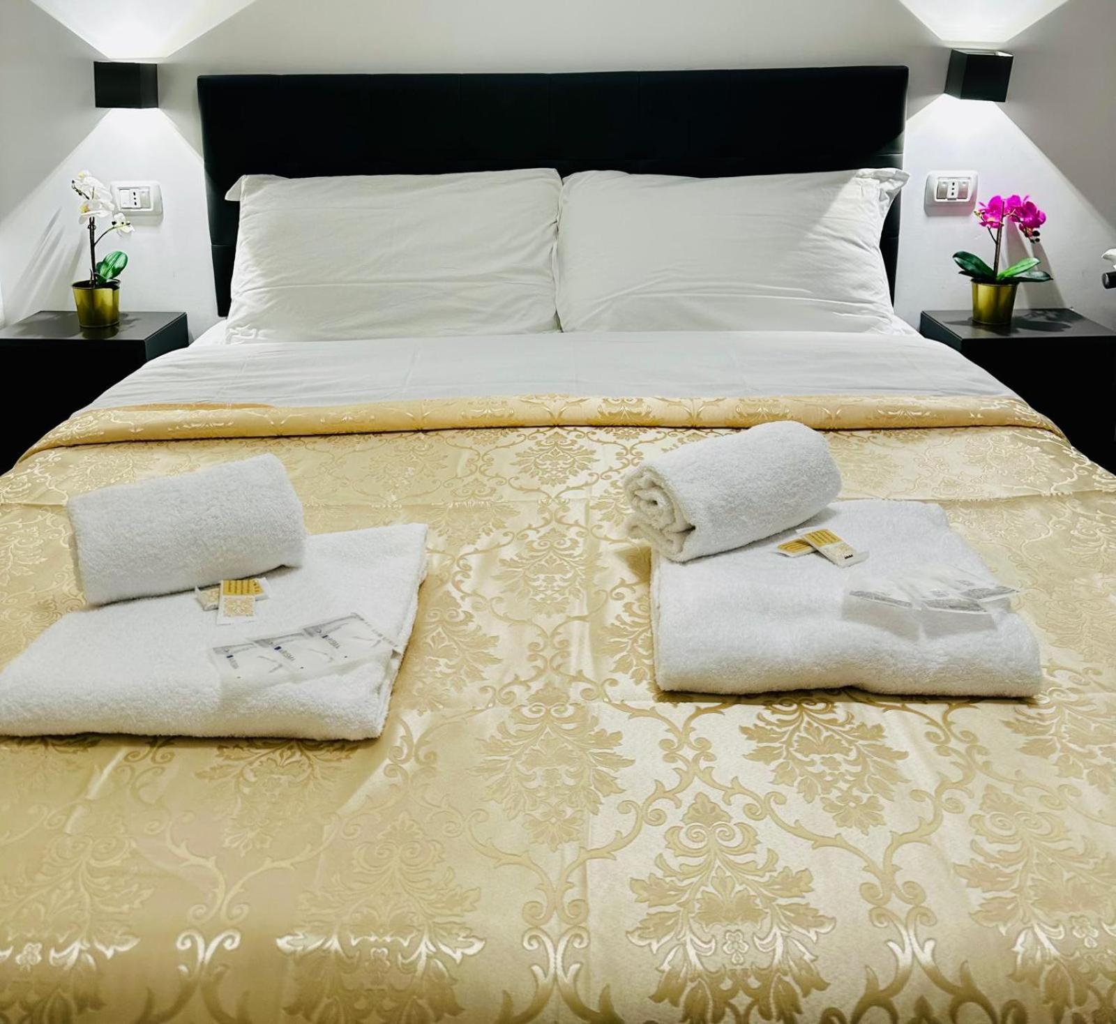 Rome Holiday Guesthouse *